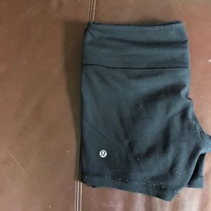 Lululemon Black align shorts